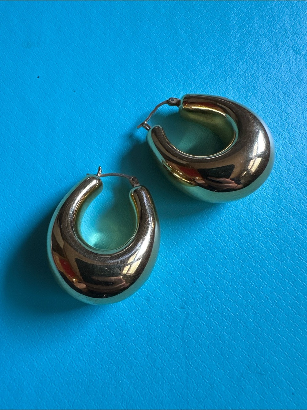 Vintage Gold Tone Puffy Hoop Earrings